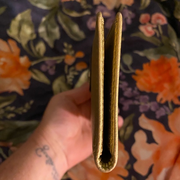 Coach 2-piece set. Will not separate - Picture 8 of 8